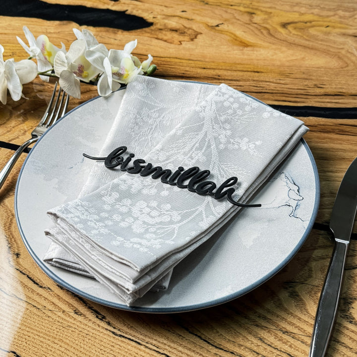 islami-hediye-bismillah-yazili-siyah-renkli-metal-pecete-susu-ramazan-suslemesi-islamicwallart