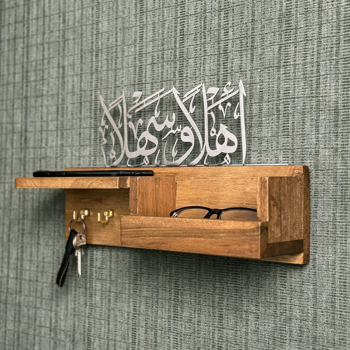 ahsap-anahtarlik-ev-icin-arapca-ehlen-ve-sehlen-yazili-ev-anahtarlik-ile-huzurlu-bir-dokunus-islamicwallart
