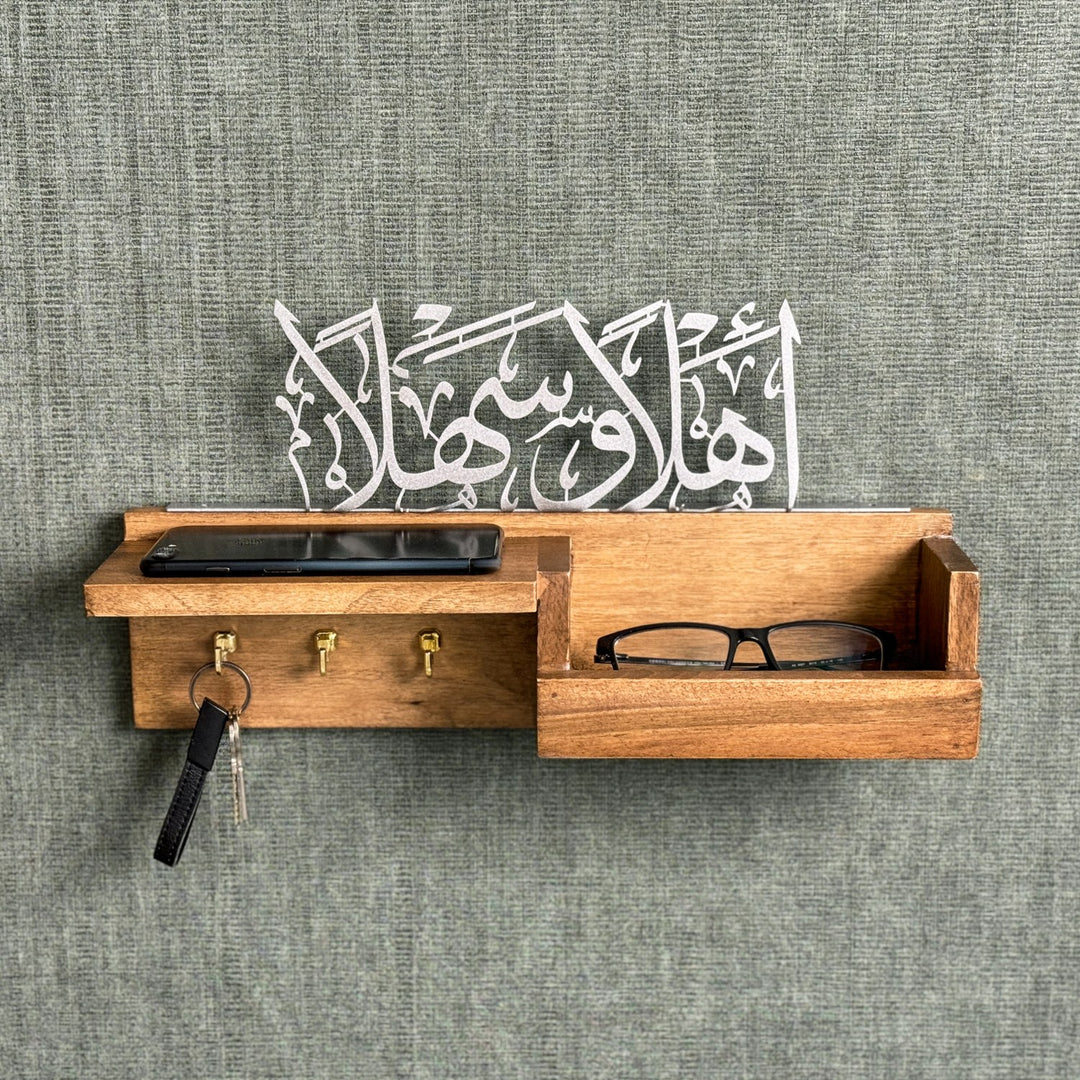 ahsap-anahtarlik-ev-icin-arapca-ehlen-ve-sehlen-yazili-ev-anahtarlik-islami-tasarim-ile-estetik-islamicwallart