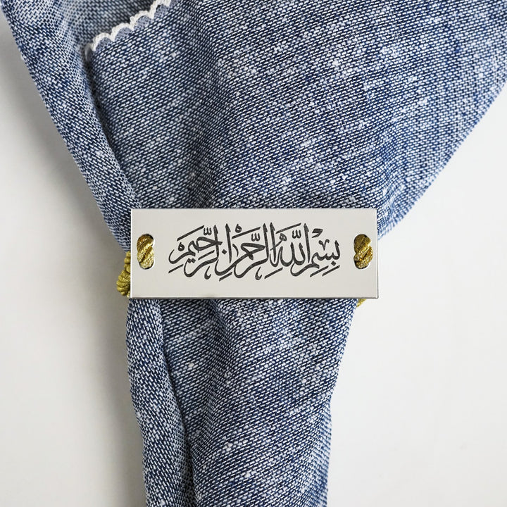 besmele-sulus-gumus-renk-tasarimli-akrilik-pecetelik-sik-sofra-aksesuari-islamicwallarttr