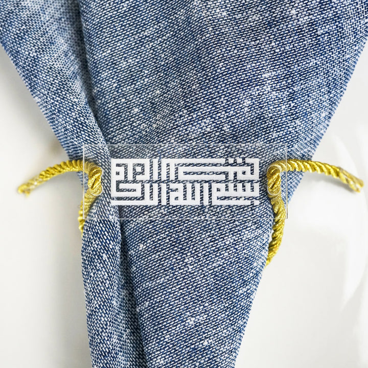 besmele-kufi-kordon-ip-suslemeli-akrilik-pecetelik-altin-renk-sik-masa-aksesuari-islamicwallarttr