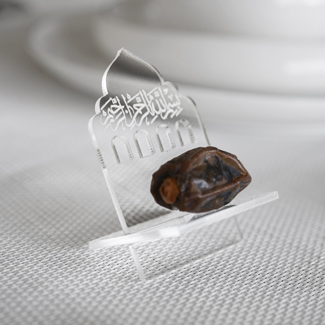seffaf-akrilik-kubbe-motifli-hurmalik-iftar-ve-suhur-sofralari-icin-modern-tasarim-islamicwallarttr