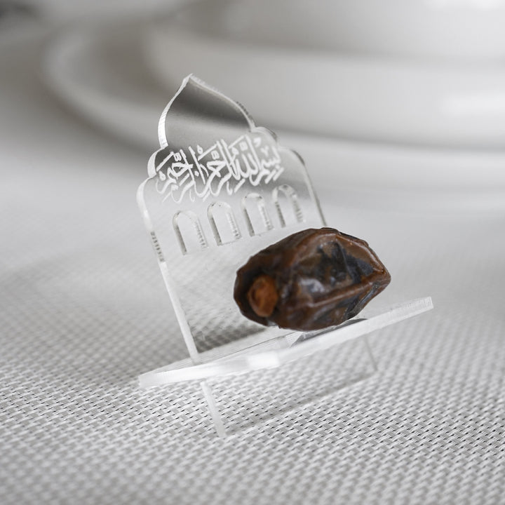 seffaf-akrilik-kubbe-motifli-hurmalik-iftar-ve-suhur-sofralari-icin-modern-tasarim-islamicwallarttr