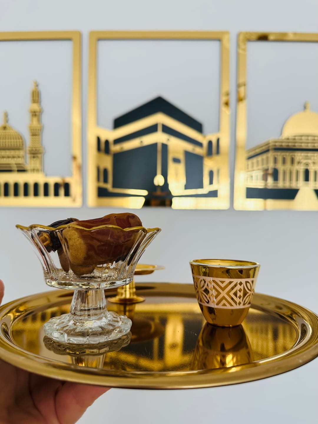 Çok çok çok beğendim paketleme de çok özenliydi sorunsuz elime ulaştı evimde baktıkça huzur buluyorum emeğinize sağlık