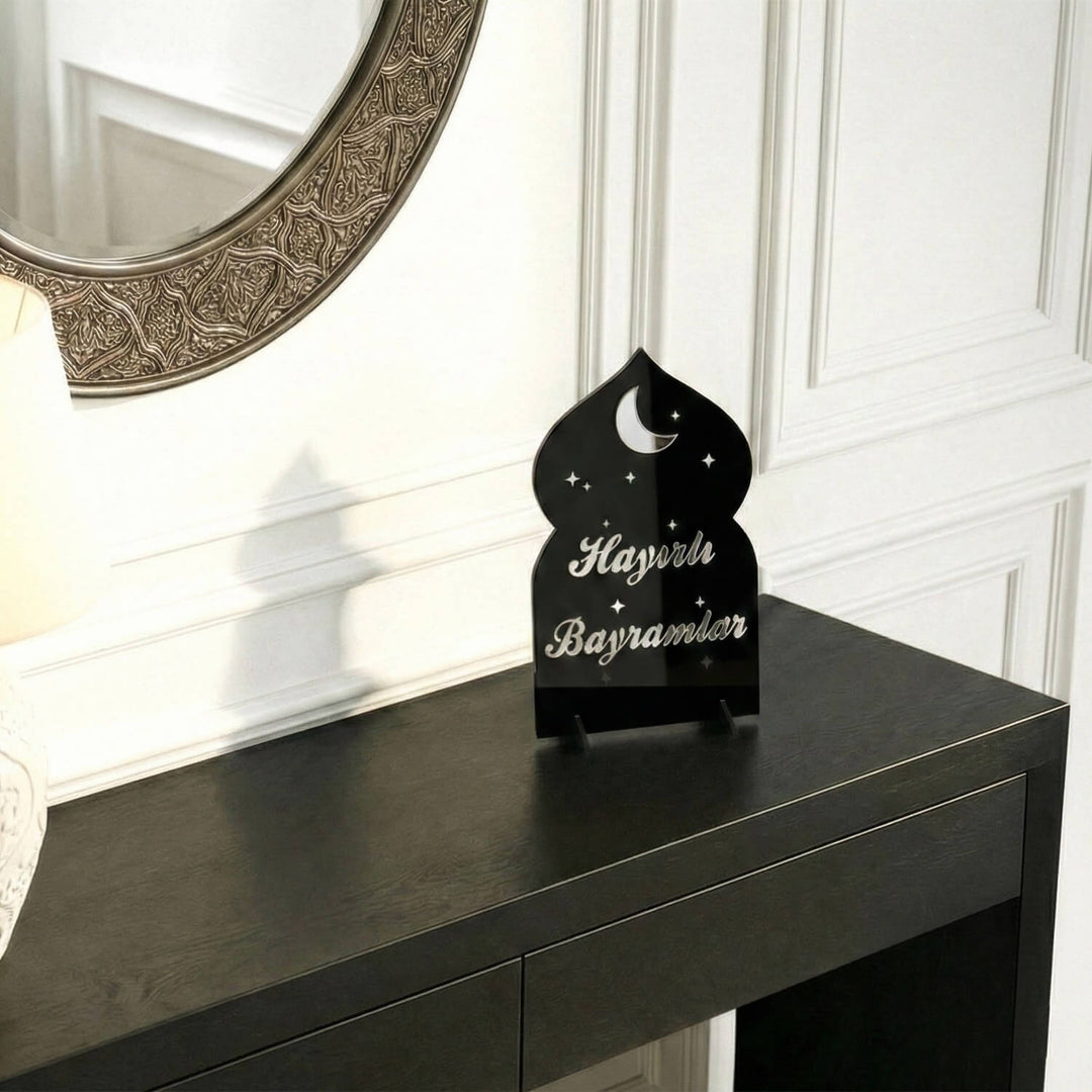 Hayırlı Bayramlar Yazılı Mihrap Formlu Akrilik Masa Üstü Dekor
