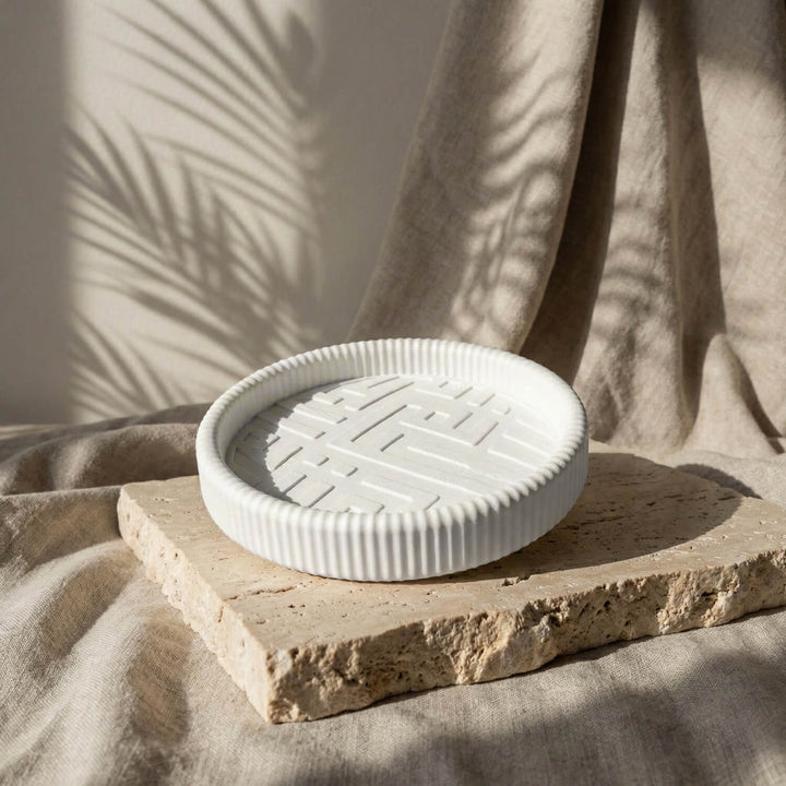 Besmele İşlemeli Yuvarlak Taş Tozu Dekoratif Tabak - Modern Kufi Hat