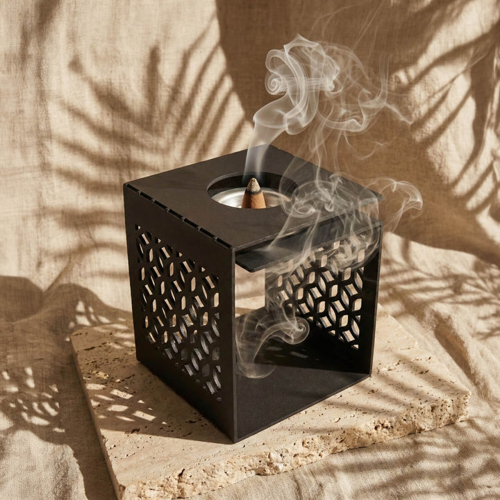 Geometrik Motifli Metal Buhurdanlık - Yekpare Modern Tütsülük