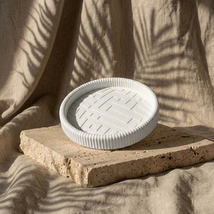 Besmele İşlemeli Yuvarlak Taş Tozu Dekoratif Tabak - Modern Kufi Hat