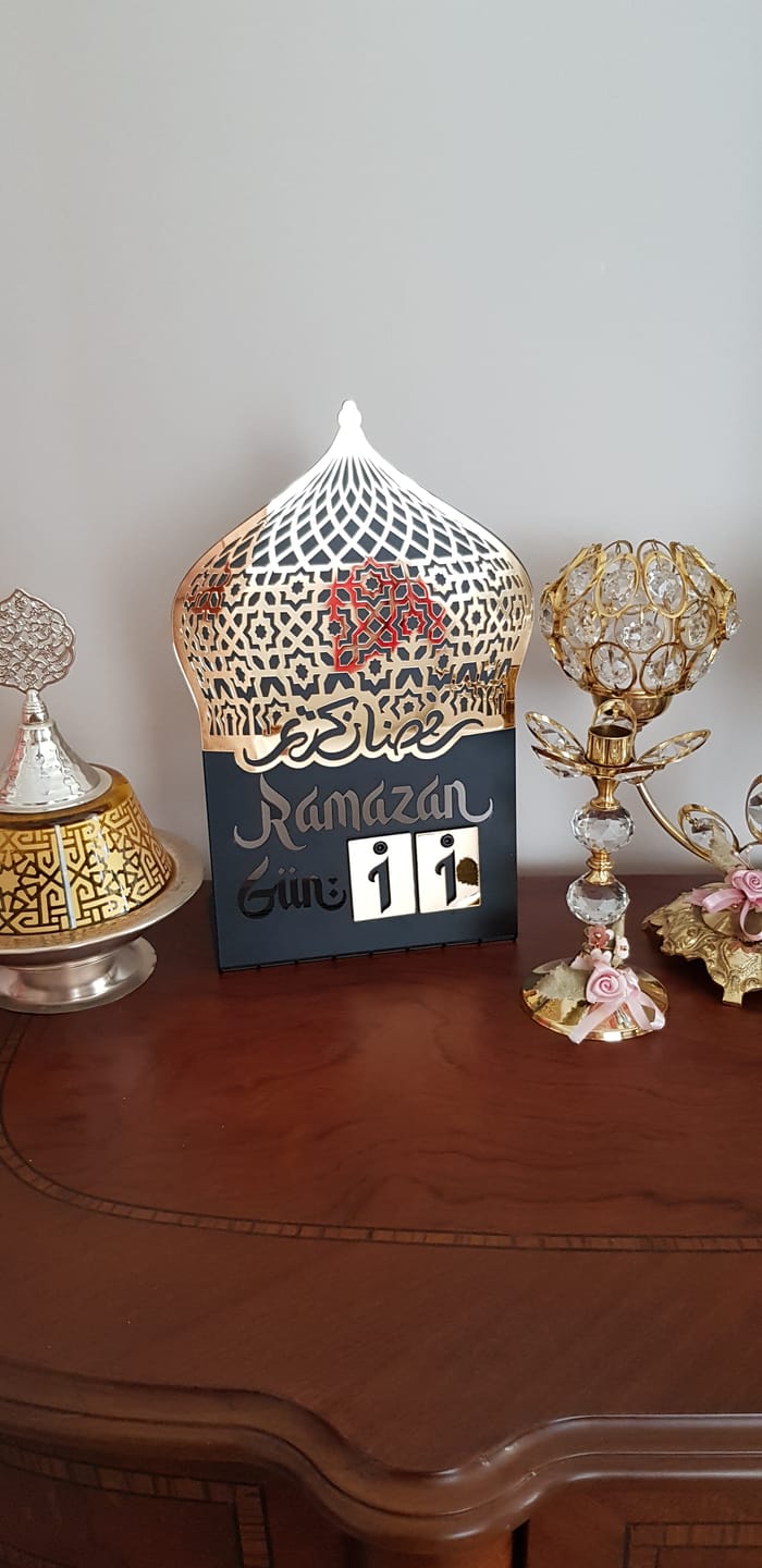 Kargo hızlı ve sağlamdı. Ürün beklediğimden de kaliteli ve güzel çıktı. Özellikle annem çok beğendi. Teşekkürler 🌸