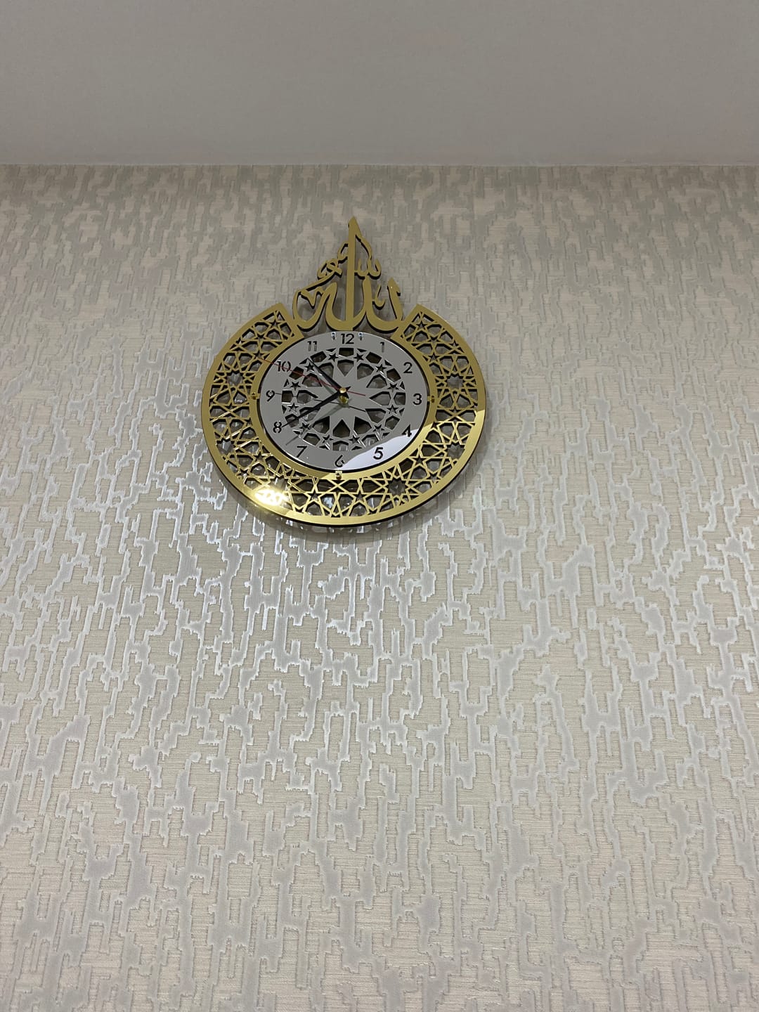 Oturma odamız için aldık. Gayet şık ve hoş. Teşekkür ederiz.