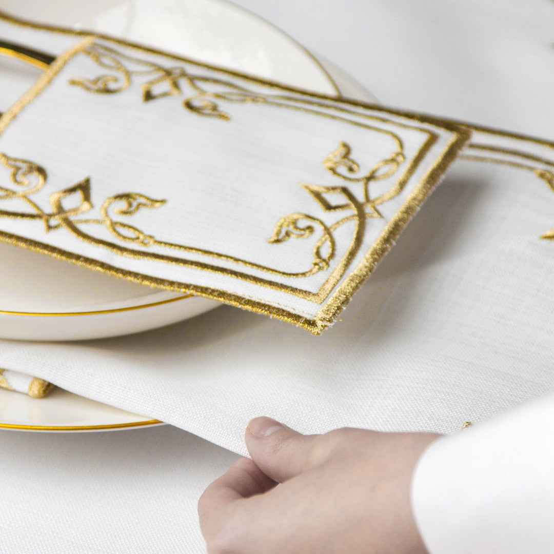 Ramazan İftar Seti - 6 Kişilik 24 Parça Nakışlı Amerikan Servis ve Peçete Takımı