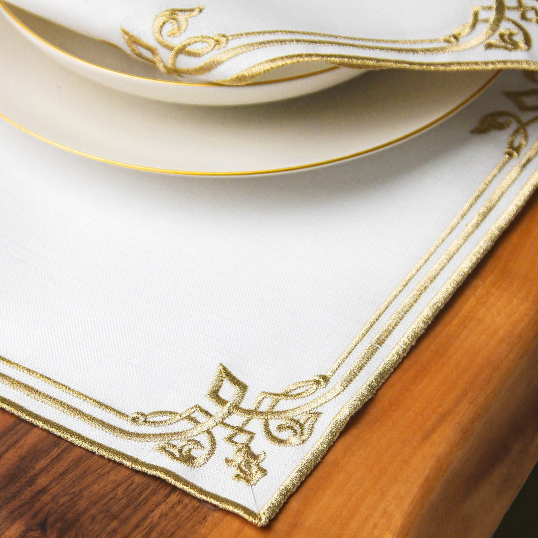 Ramazan İftar Seti - 6 Kişilik 24 Parça Nakışlı Amerikan Servis ve Peçete Takımı