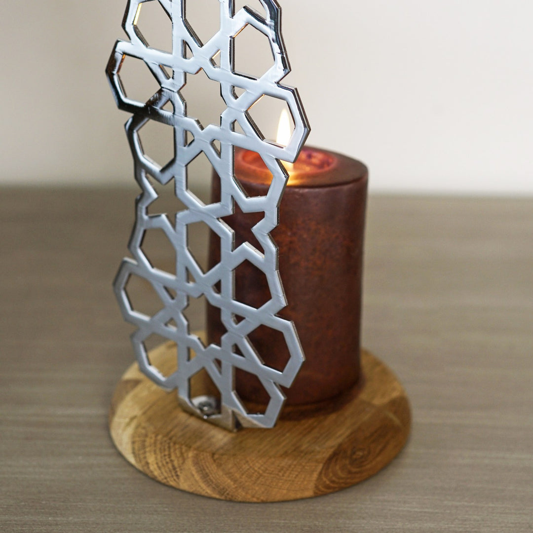 Masa Üstü Dekor - Geometrik Desenli Metal Mumluk
