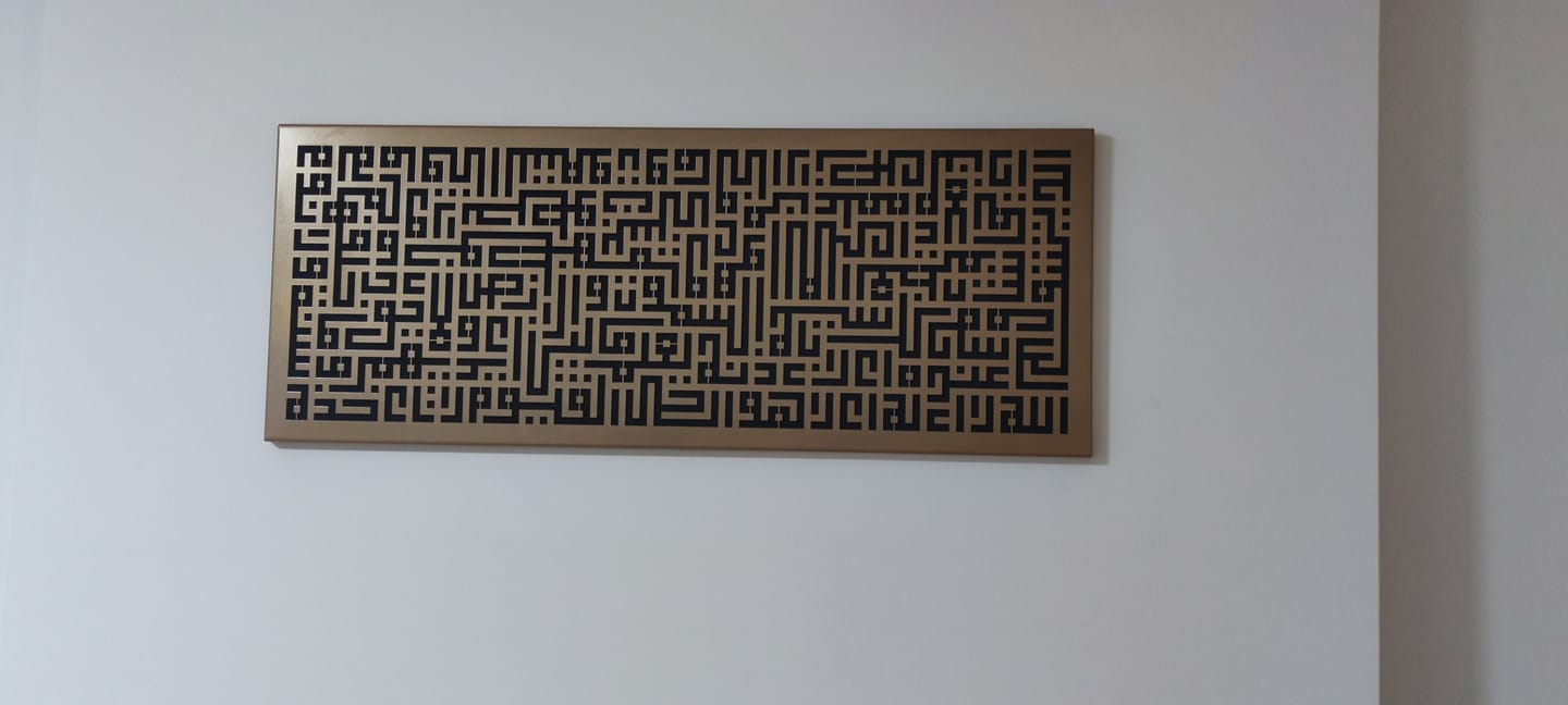 Ürün kaliteli açıklamada ne varsa o paketleme çok özenli  tasarım ı farklı