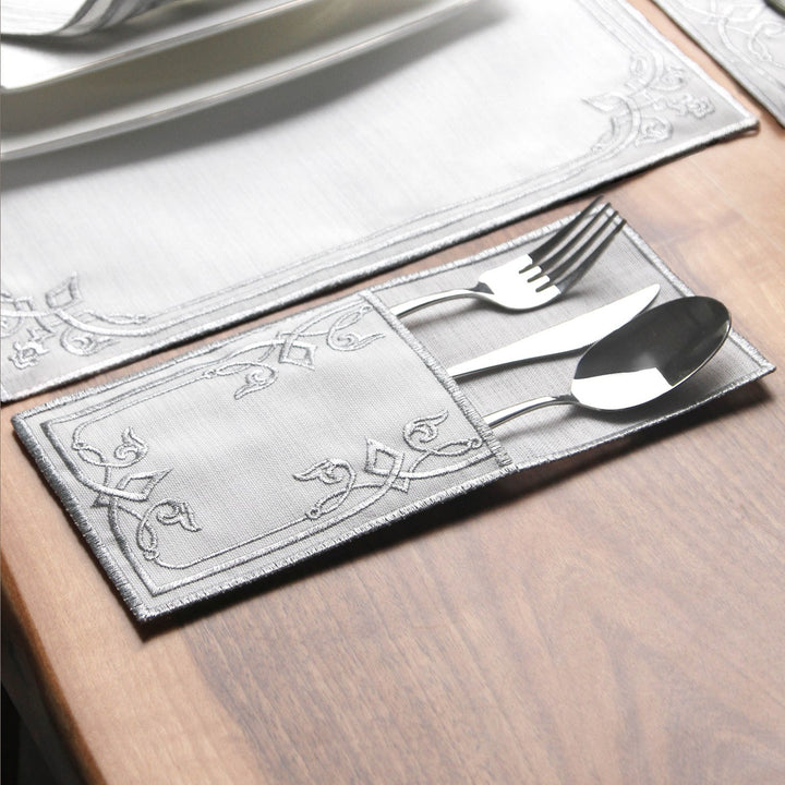 Ramazan İftar Seti - 6 Kişilik 24 Parça Nakışlı Amerikan Servis ve Peçete Takımı