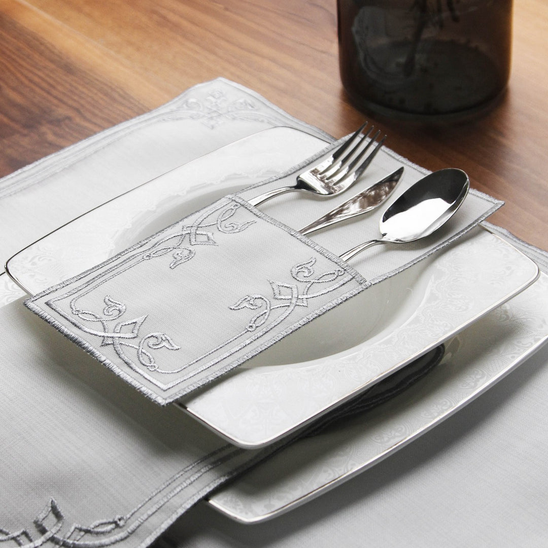 Ramazan İftar Seti - 6 Kişilik 24 Parça Nakışlı Amerikan Servis ve Peçete Takımı