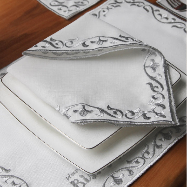 Bismillah ve Elhamdülillah Yazılı Kumaş Peçete Takımı - 6 Kişilik (24 Parça)