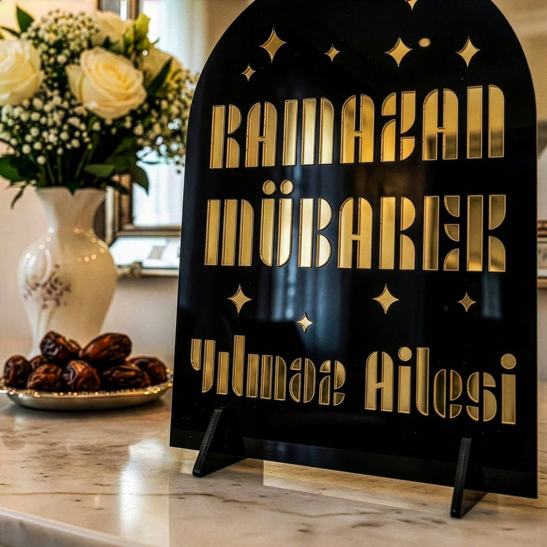 Modern Masa Üstü Ramazan Dekoru - Kişiye Özel Aile İsimli Akrilik Stand