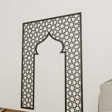 namaz-odasi-icin-ahsap-mihrap-estetik-islami-duvar-tasarimi-islamicwallarttr