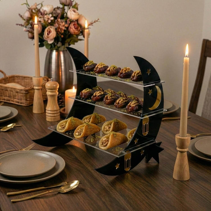 Ramazan temali 3 katli akrilik servis standi hilal ve yıldız süslemeleriyle dikkat cekiyor islamicwallarttr
