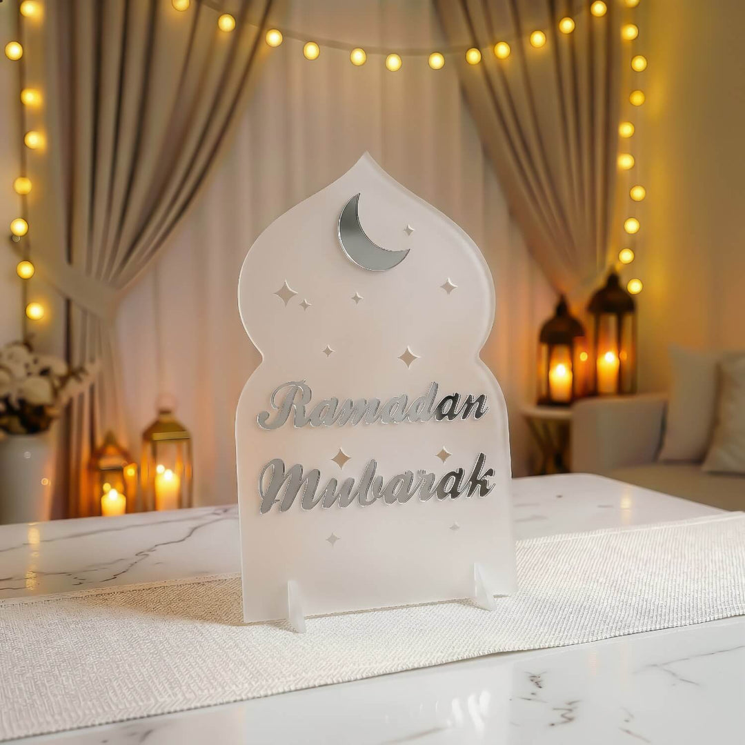 Ramazan Mübarek akrilik Ramazan masa üstü dekor, Buzlu üzeri Gümüş, İngilizce yazılı