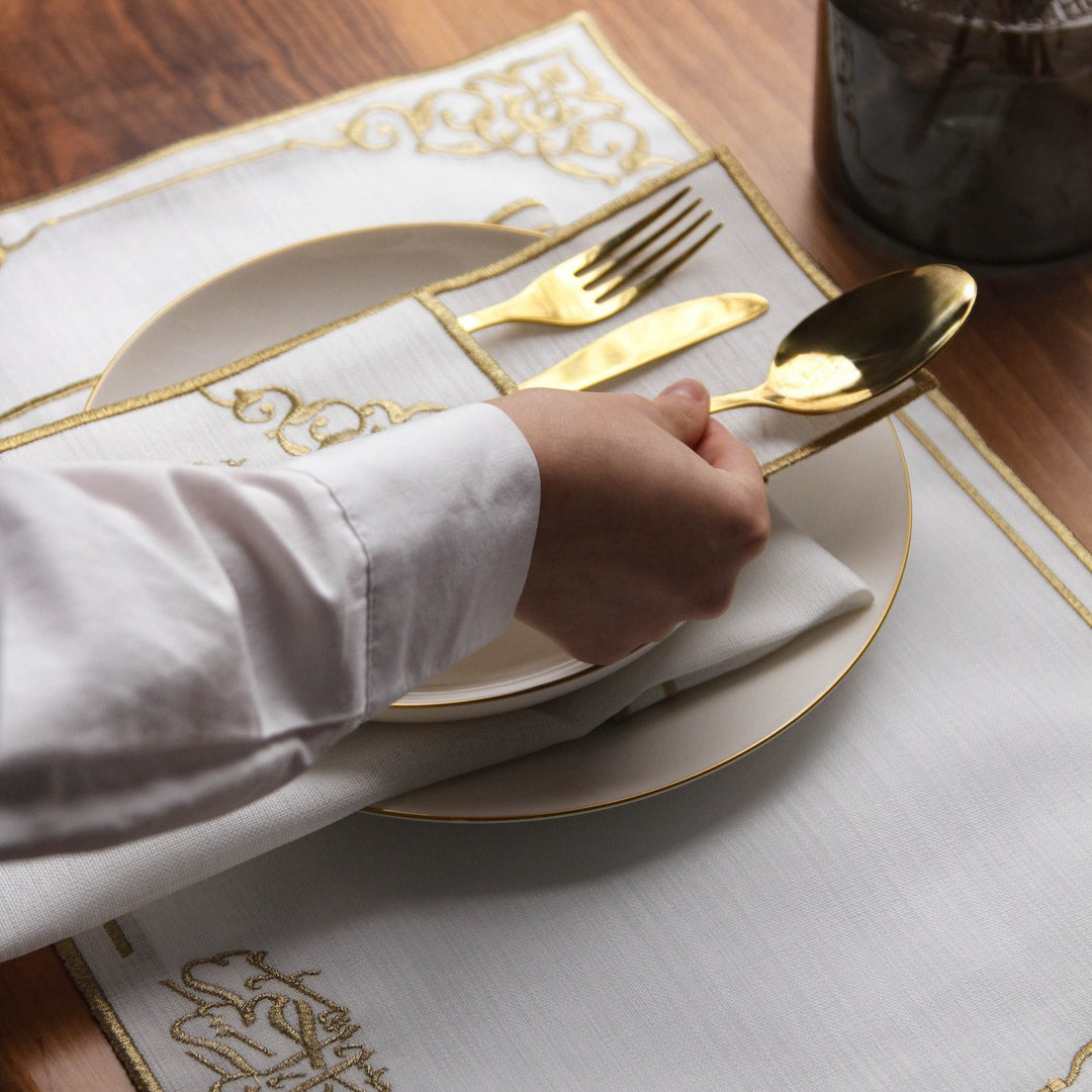 besmele nakisli ramazan sofra seti altin rengi islemeleri ile iftarlariniza zarafet katar islamicwallarttr