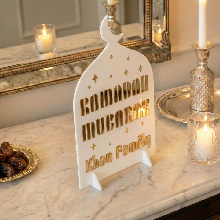 Modern Masa Üstü Ramazan Dekoru - Kişiye Özel Aile İsimli Akrilik Stand