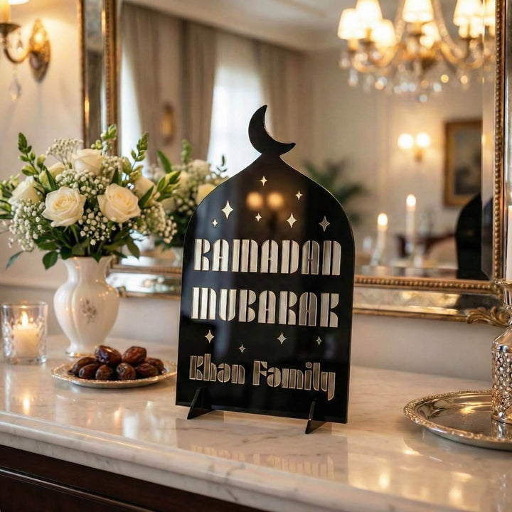 Modern Masa Üstü Ramazan Dekoru - Kişiye Özel Aile İsimli Akrilik Stand