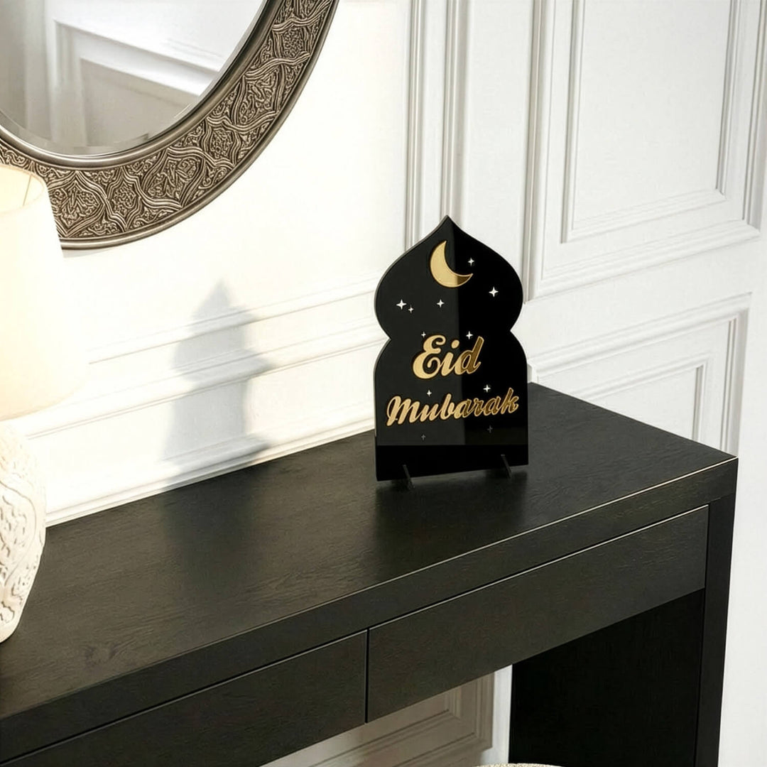 Hayırlı Bayramlar Yazılı Mihrap Formlu Akrilik Masa Üstü Dekor