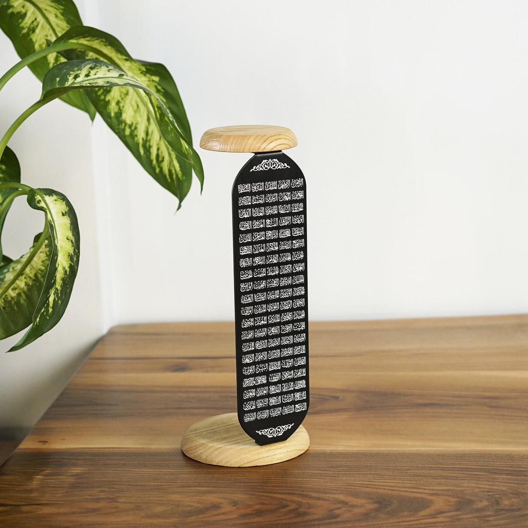 siyah metal uzerine uv baski ile esmaul husna yazili altta ve ustte ahsap standi olan mumluk islamicwallarttr