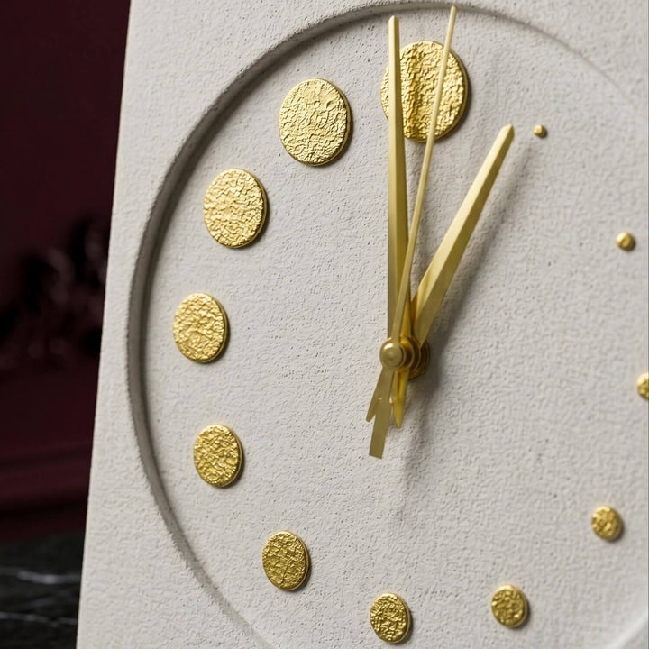Geometrik Daire Formlu Taş Döküm Masa Saati – Minimalist Tasarım