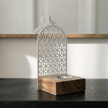 Geometrik desenli beyaz metal tütsülük ve ahşap stand, tütsü yakılmamış ön görünüm