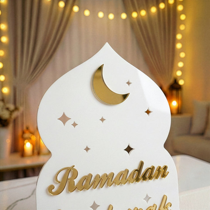 Ramazan Mübarek Akrilik Masa Üstü Dekor - Modern İslami Tasarım