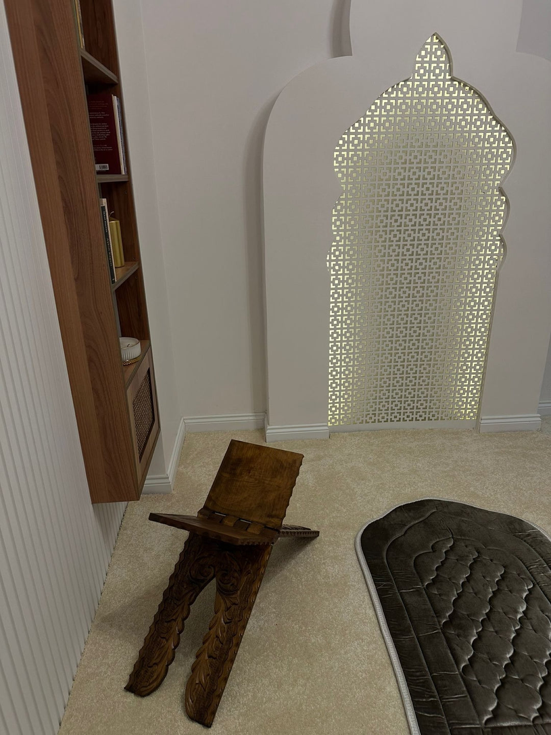 Ahşap Rahle - Sedir Ağacı El İşi Okuma Standı - müşteri fotoğrafı