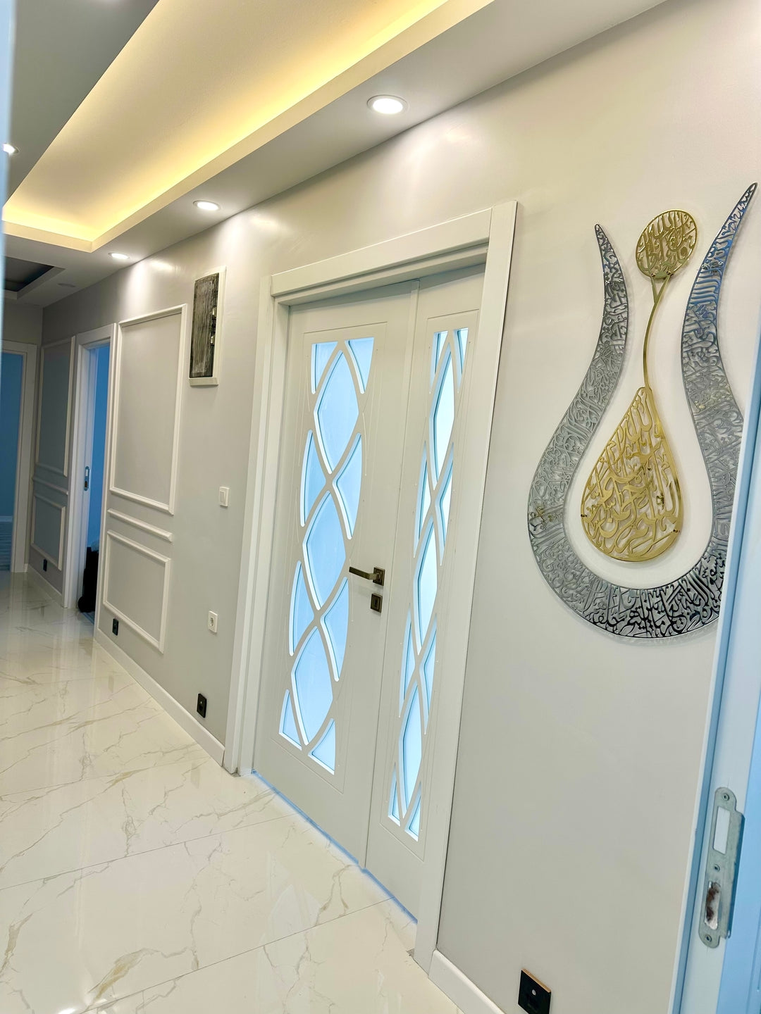 Ayetel Kürsi İslami Tablo -  Lale Şekilli Parlak Metal Dekor - müşteri fotoğrafı