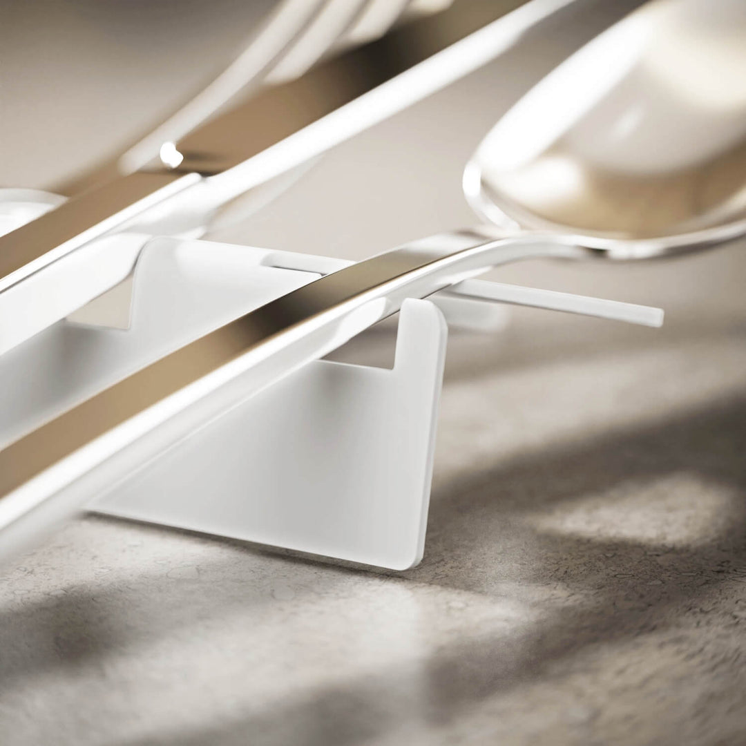 Metal Çatal Bıçak Tutucu – Ramazan Hilali Tasarımlı Sofra Aksesuarı