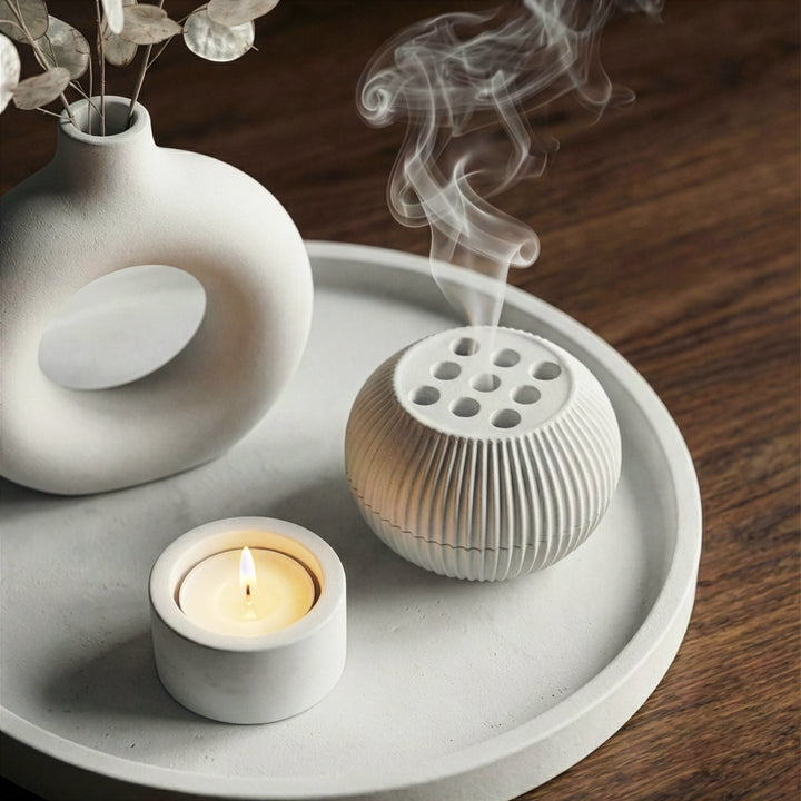 modern beyaz tas kure buhurdanlik minimal tasarımıyla sik bir duman cikisi ve huzurlu bir atmosfer sunar islamicwallarttr
