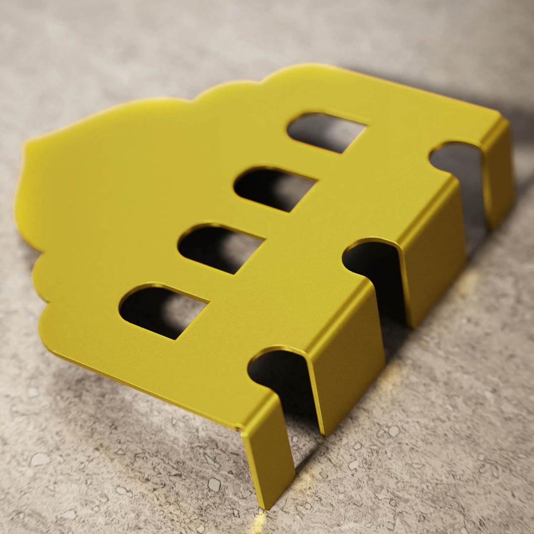Altın renk Minimalist Kubbe metal çatal bıçak tutucu, yandan açılı görünüm