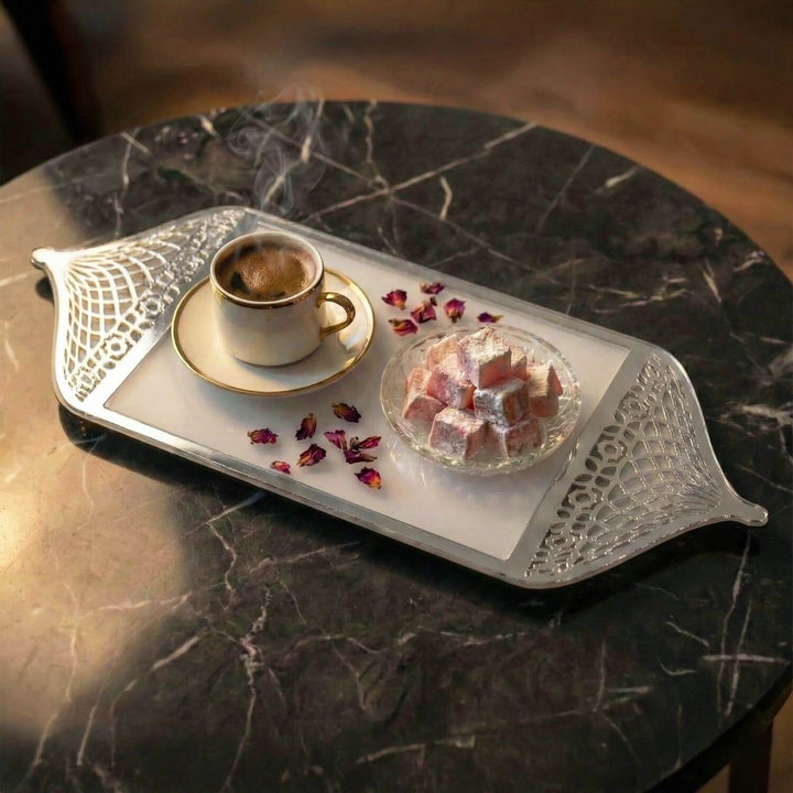 buzlu akrilik uzerine ince iscilikle islenen gumus pleksili mihrap tasarim tepsi sunumlarinizi sik ve anlamli kilar islamicwallarttr