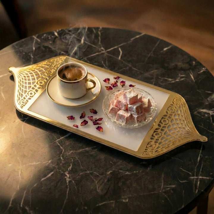 buzlu akrilik uzerine ince iscilikle islenen altin pleksili mihrap tasarim tepsi sunumlarinizi sik ve anlamli kilar islamicwallarttr