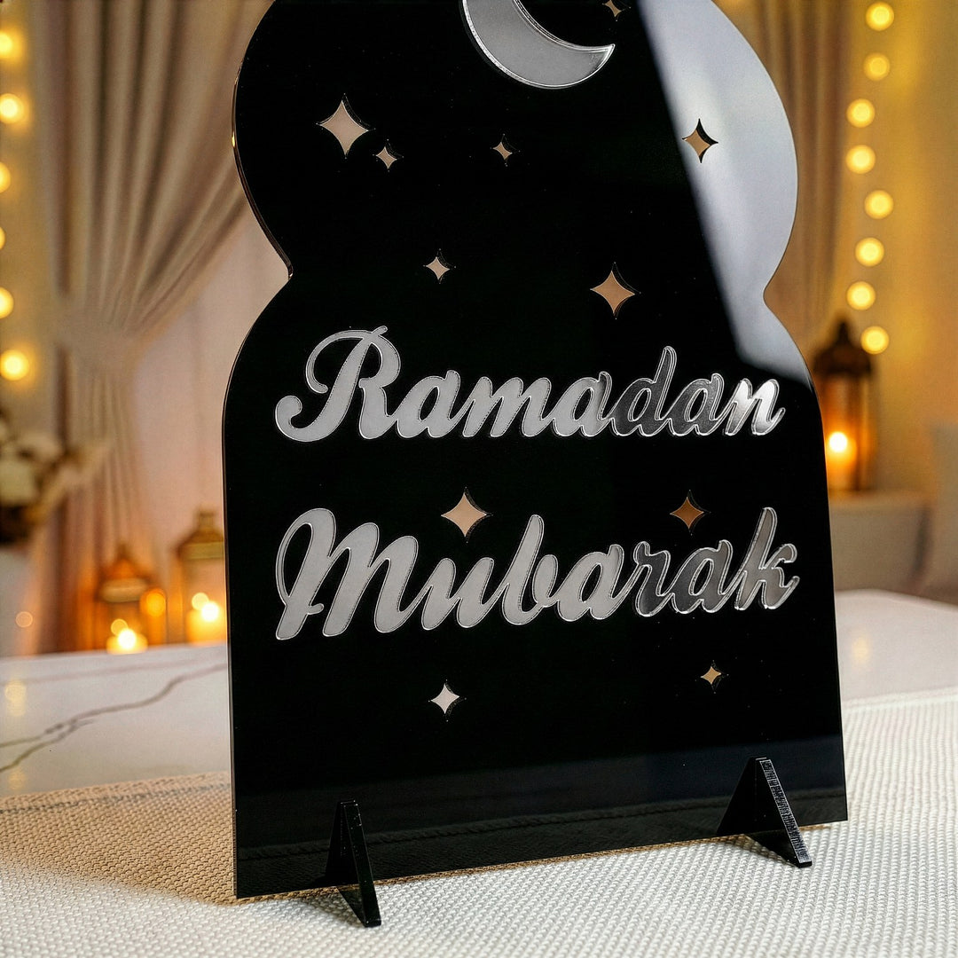 Ramazan Mübarek Akrilik Masa Üstü Dekor - Modern İslami Tasarım