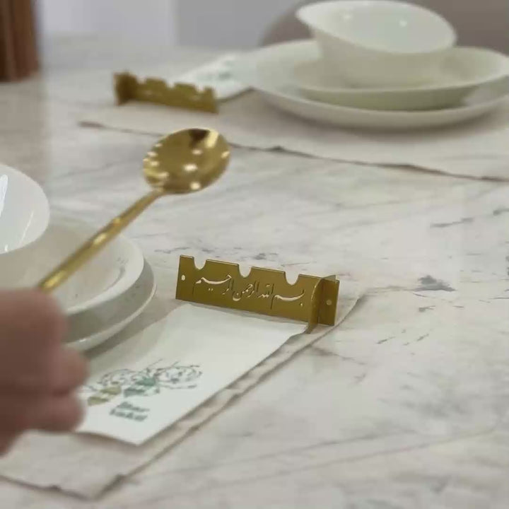 Metal Çatal Bıçak Tutucu – Besmele İşlemeli Lüks Sunum Aksesuarı