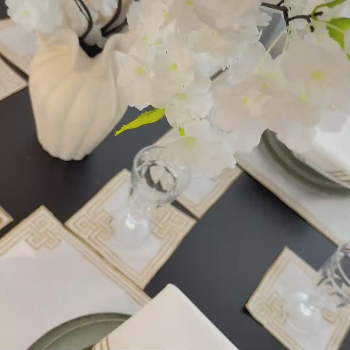 Ramazan İftar Seti - 6 Kişilik 24 Parça Geometrik Nakışlı Peçete Takımı