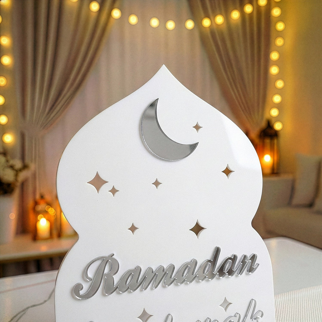 Ramazan Mübarek Akrilik Masa Üstü Dekor - Modern İslami Tasarım