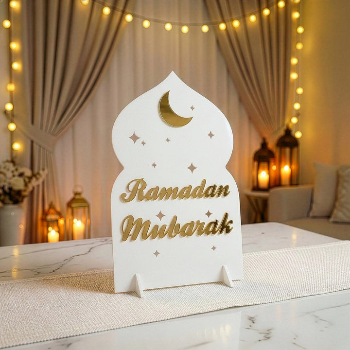 Ramazan Mübarek Akrilik Masa Üstü Dekor - Modern İslami Tasarım