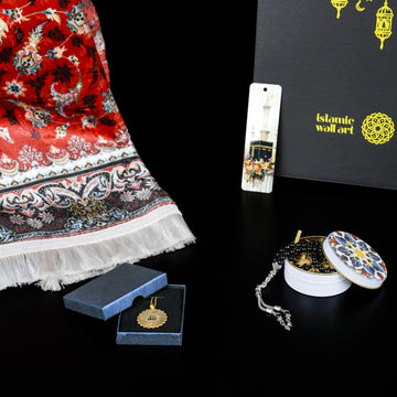 Ramazan hediye seti: kırmızı seccade, Esmaül Hüsna kolye, obsidyen tesbih ve kitap ayracı
