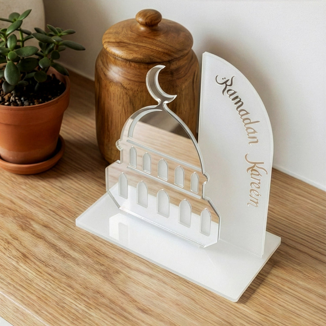 ramazan kerim yazili ve cami siluetli buzlu akrilik uzeri gumus pleksili masa ustu dekor iyi bir ramazan hediyesidir islamicwallarttr