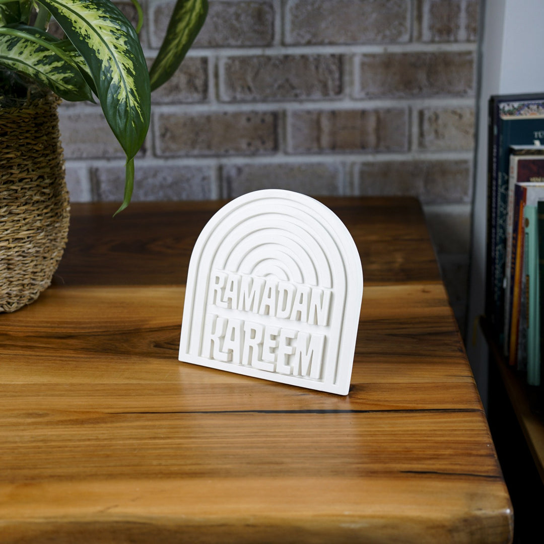 ramazan kerim yazili masa ustu tas dekor minimal ve estetik tasarimi ile evlerinize anlam katar islamicwallarttr