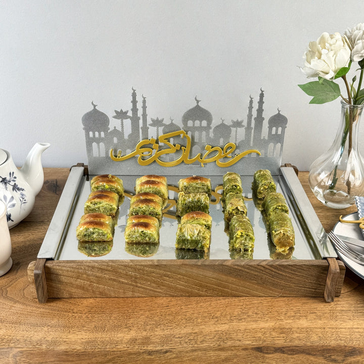 ramazan servis tepsisi masif ceviz uzerine paslanmaz celik ile tasarlanmistir islamicwallarttr