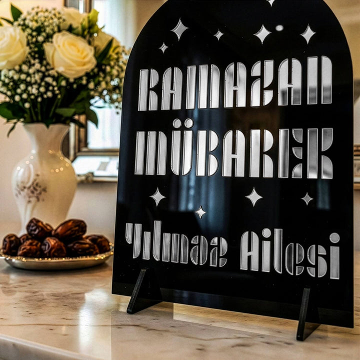 Modern Masa Üstü Ramazan Dekoru - Kişiye Özel Aile İsimli Akrilik Stand